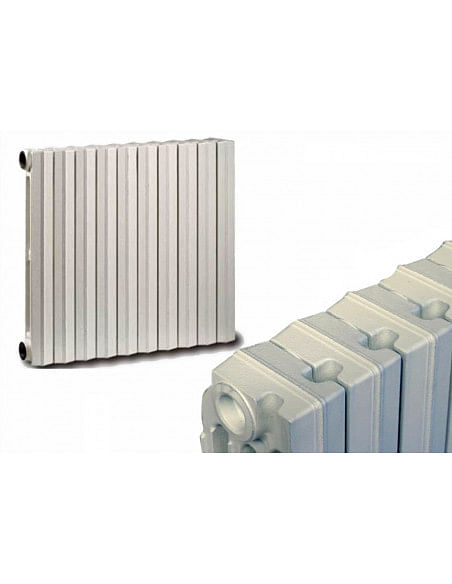 Termosifone Radiatore in Ghisa da 4 elementi / 4 colonne Tipo Tema* 4/681 HP 700 mm interasse 620 mm DA VERNICIARE IN OPERA -...